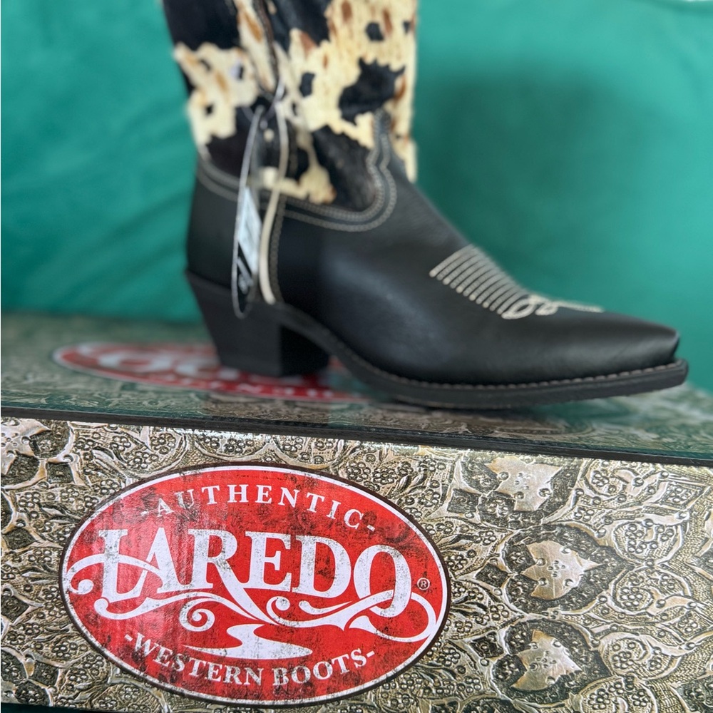Laredo Black and Tan Western Boots